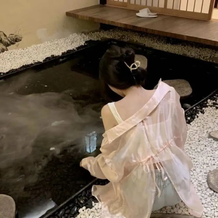 【丧尸孤城】《釜山行2：半岛》超清在线：重返丧尸沦陷地，末日废土疯狂飙车