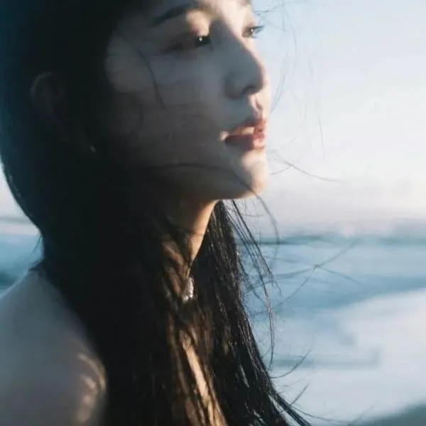 【奇幻爱情】《狼少年》朴宝英宋仲基完整版：体温46度的狼孩与人类少女的约定，我等了你47年