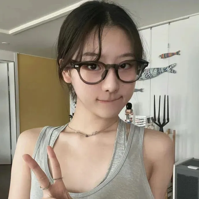 【暗黑女性悬疑】《影响 / Influence》全集：三个女孩为了保护彼此交换杀人的隐秘羁绊
